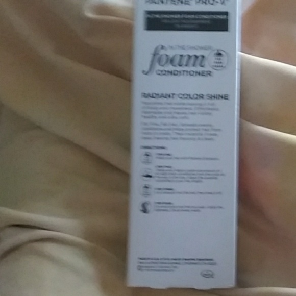 Pantene Pro-V foam conditioner radiant color shine - Picture 3 of 4